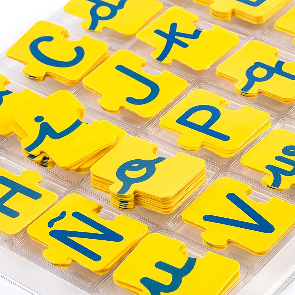 Abecedario-letras-mayusculas-y-minusculas-Miniland1.webp