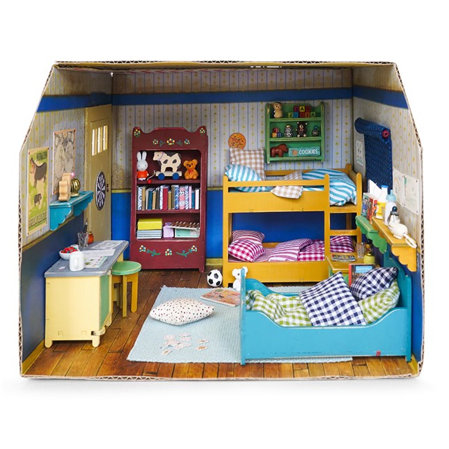 The Mouse Mansion Cardboard Room - Bedroom - Arts & Crafts for Ages 3 to 8 - Fat Brain Toys